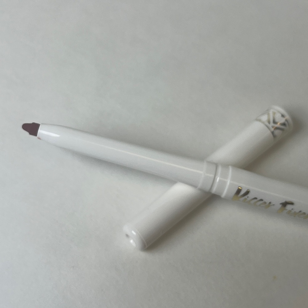 Belle Beauty Kisser Fixer Waterproof Gel Lipliner True Red Anti-Feathering - Picture 4 of 4